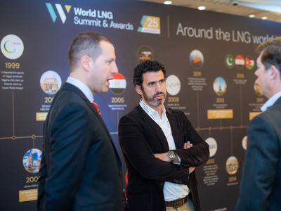 WORLD LNG WEB READY DAY 1 1115