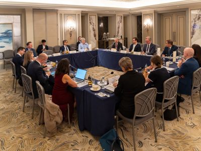 2025 12 04 Worldlng 1030