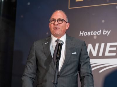 2025 12 03 Worldlng 1299