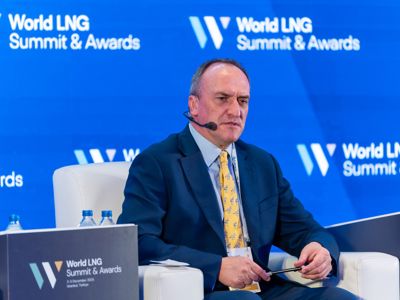 2025 12 04 Worldlng 1092