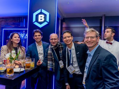 2025 12 03 Worldlng 1128