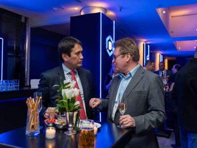 2025 12 03 Worldlng 1101