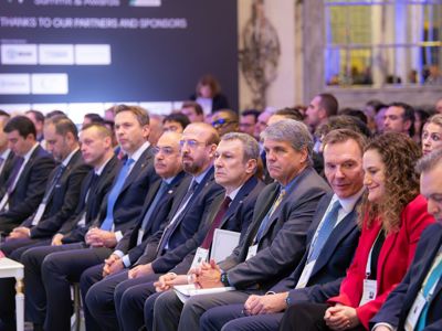 WORLD LNG WEB READY DAY 1 100