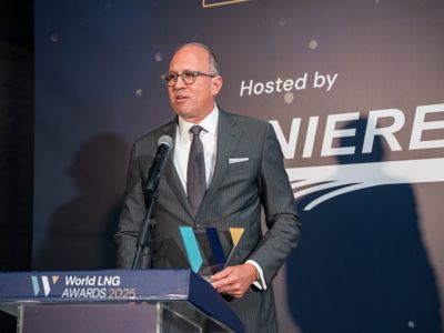 2025 12 03 Worldlng 1471