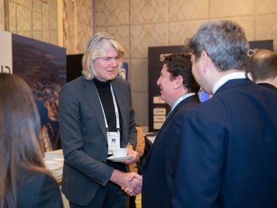 WORLD LNG WEB READY DAY 1 367