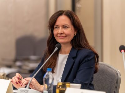 2025 12 04 Worldlng 1003