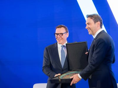 WORLD LNG WEB READY DAY 1 166