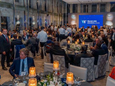 2025 12 03 Worldlng 1244