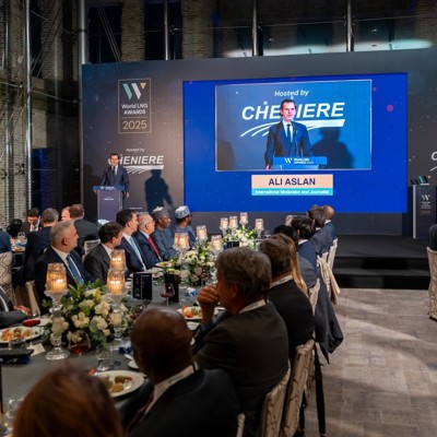 2025 12 03 Worldlng 1295 (1)