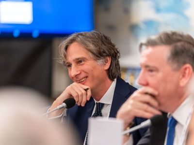 2025 12 04 Worldlng 566