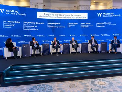 2025 12 04 Worldlng 860