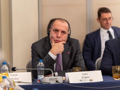 2025 12 03 Worldlng 772